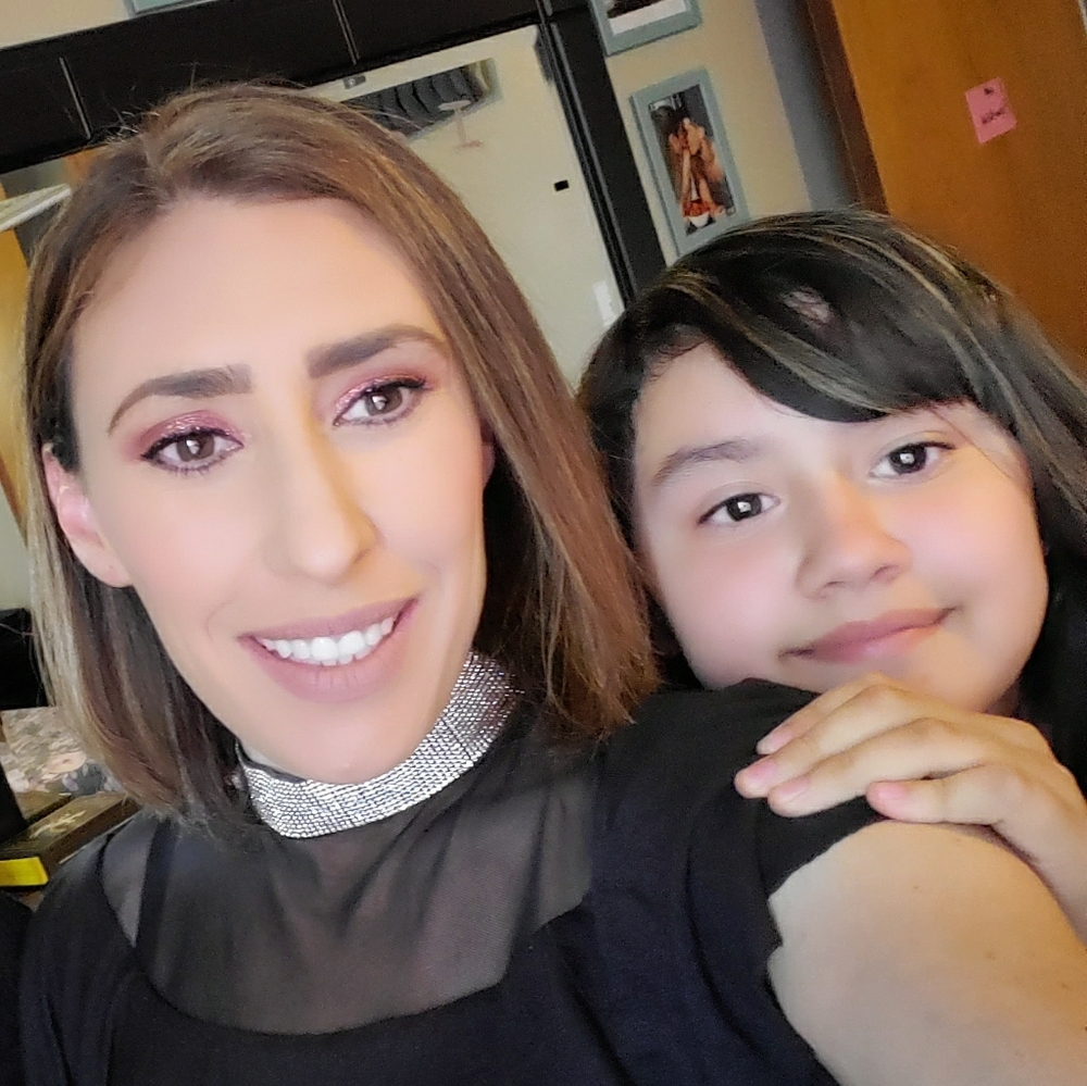 Meet your Posher, Delia